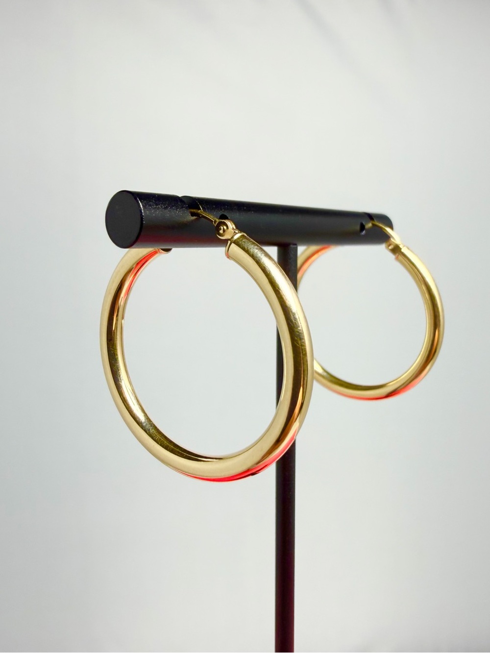 14K Yellow Gold Hoop Earrings 1.25 inch Lightweight Estate Everyday Hoops